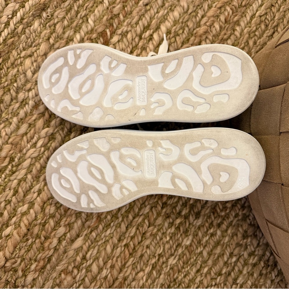 Alexander McQueen White and Black Sneakers AUTHENTIC - Picture 11 of 12